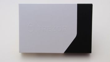 TREZOR Model T — Полный обзор криптовалютного кошелька